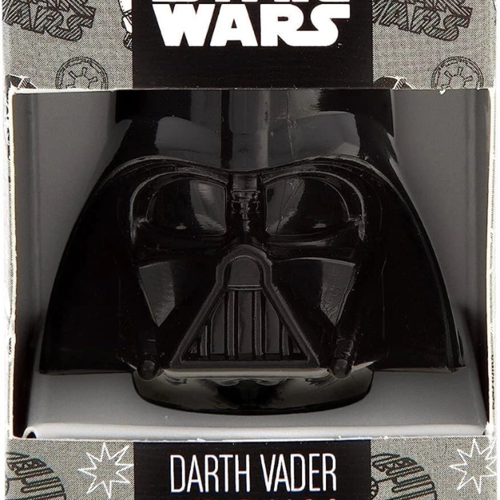 Mad Beauty Star Wars Black Darth Vader lip Balm